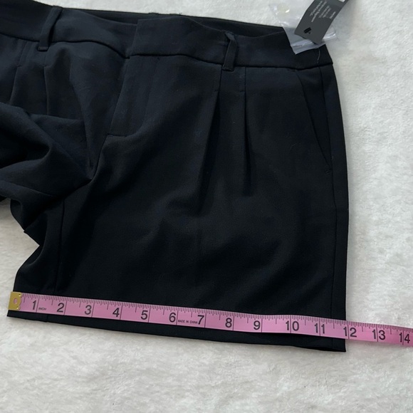 Daisy Fuentes Black High Waist Tailored Shorts With Pockets - Picture 8 of 12